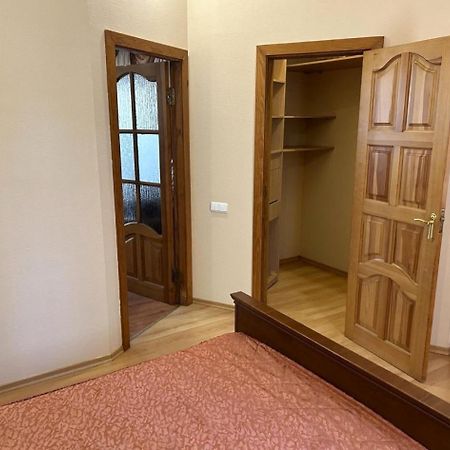 Апартаменти 3-Кімнатні, М. Майдан Незалежності Киев Экстерьер фото